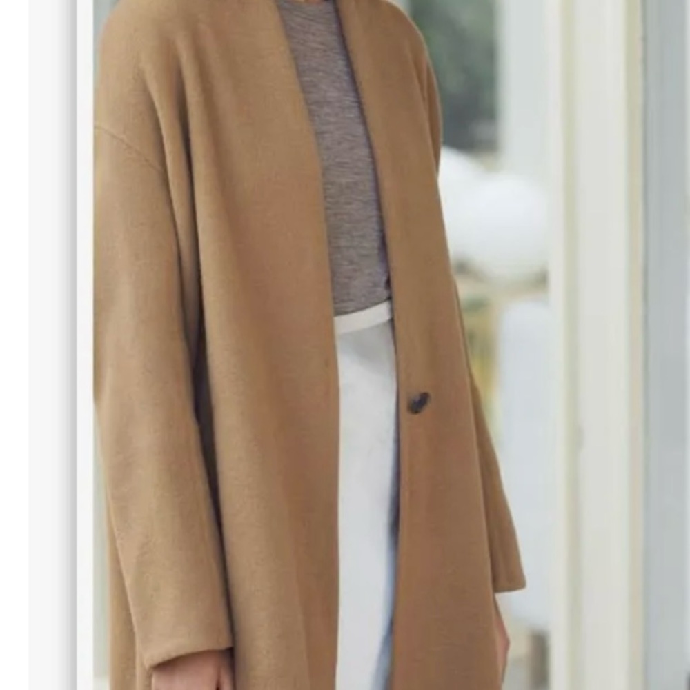 VINCE high collar v-neck coat, wool blend, size small.